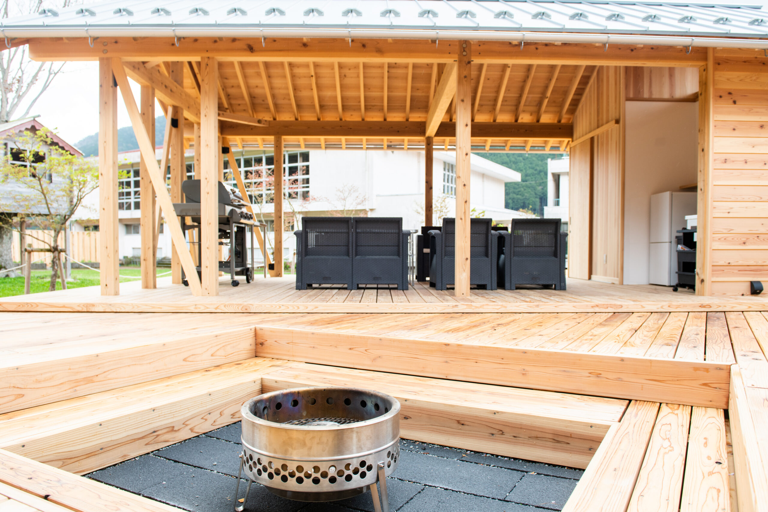 ウッドヴィラ「心楽 -SHIGURA-」 | FOREST DOOR -旧神楽小学校-